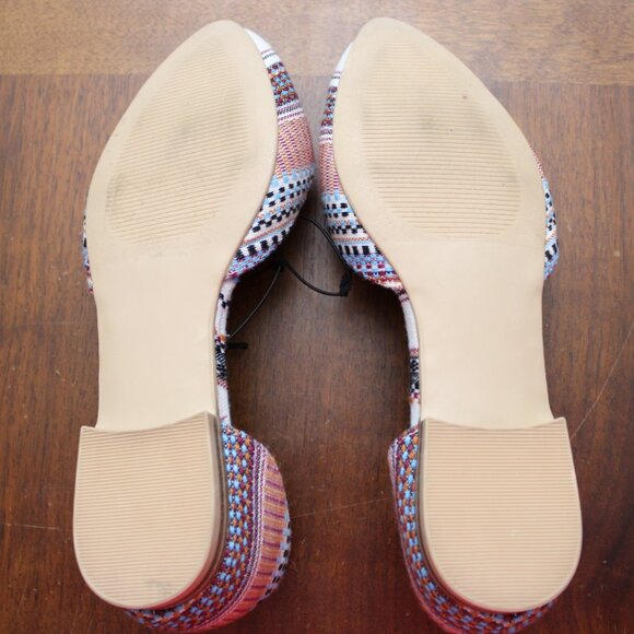 Isaac Mizrahi Open Side Closed Toe Flats NWOB - Picture 8 of 13